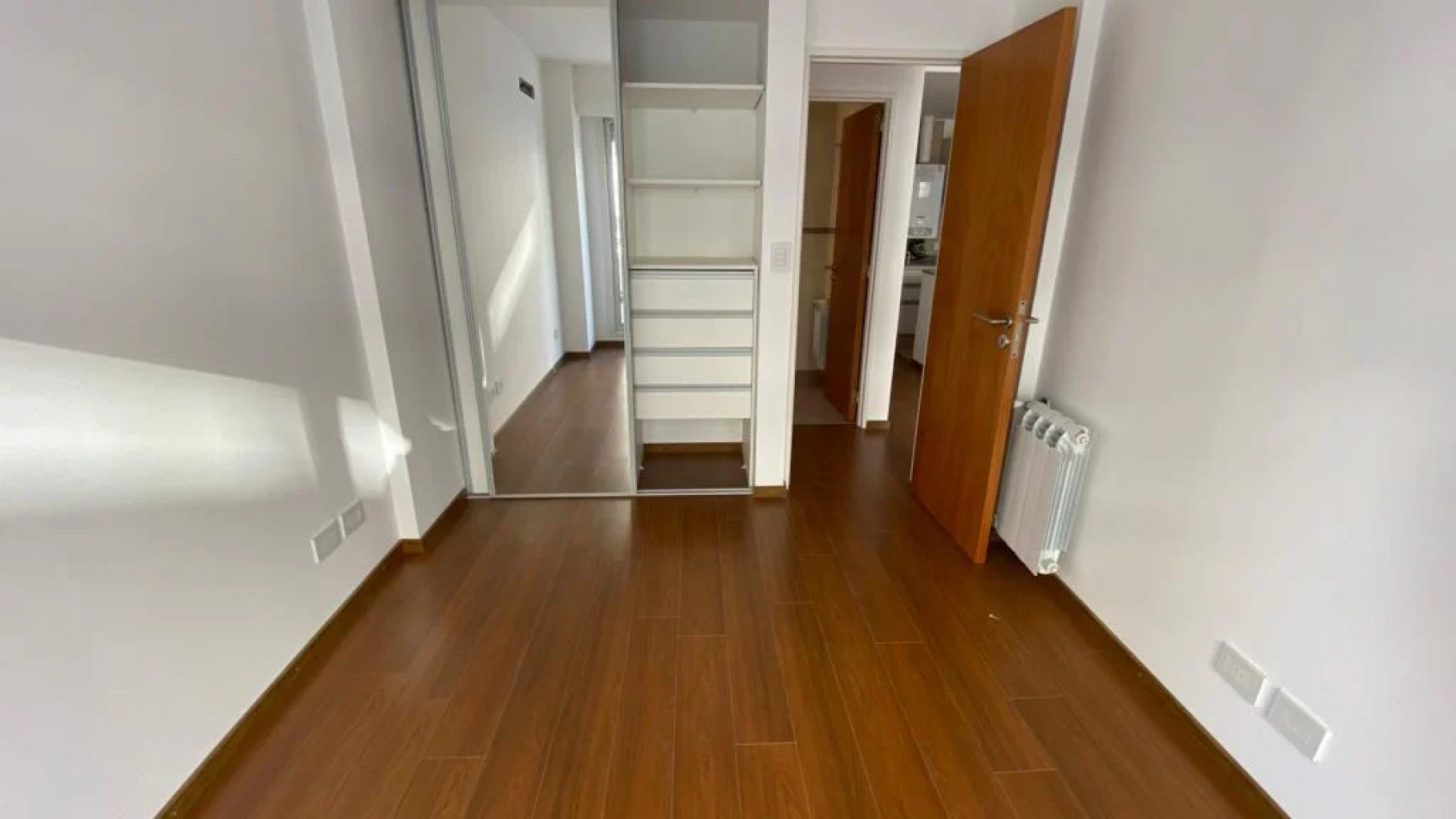 VENTA DEPARTAMENTO UN DORMITORIO MORENO Y BROWN