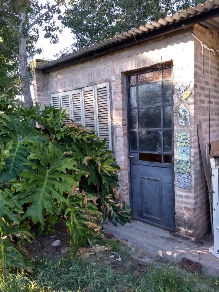 VENTA CASA DOS DORMITORIOS EN ALVEAR