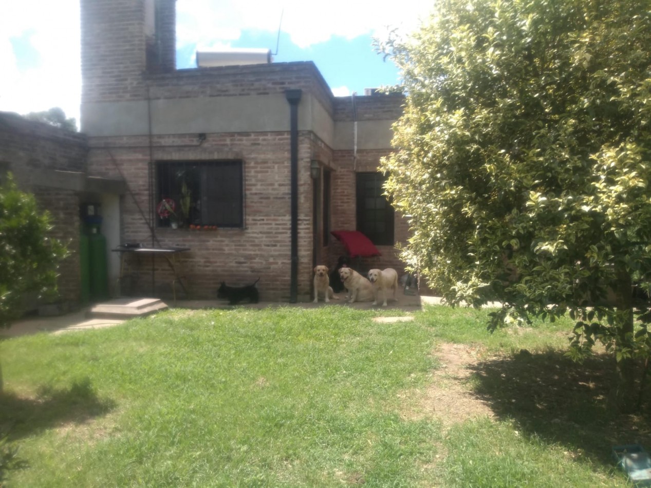 VENTA CASA DOS DORMITORIOS EN ALVEAR