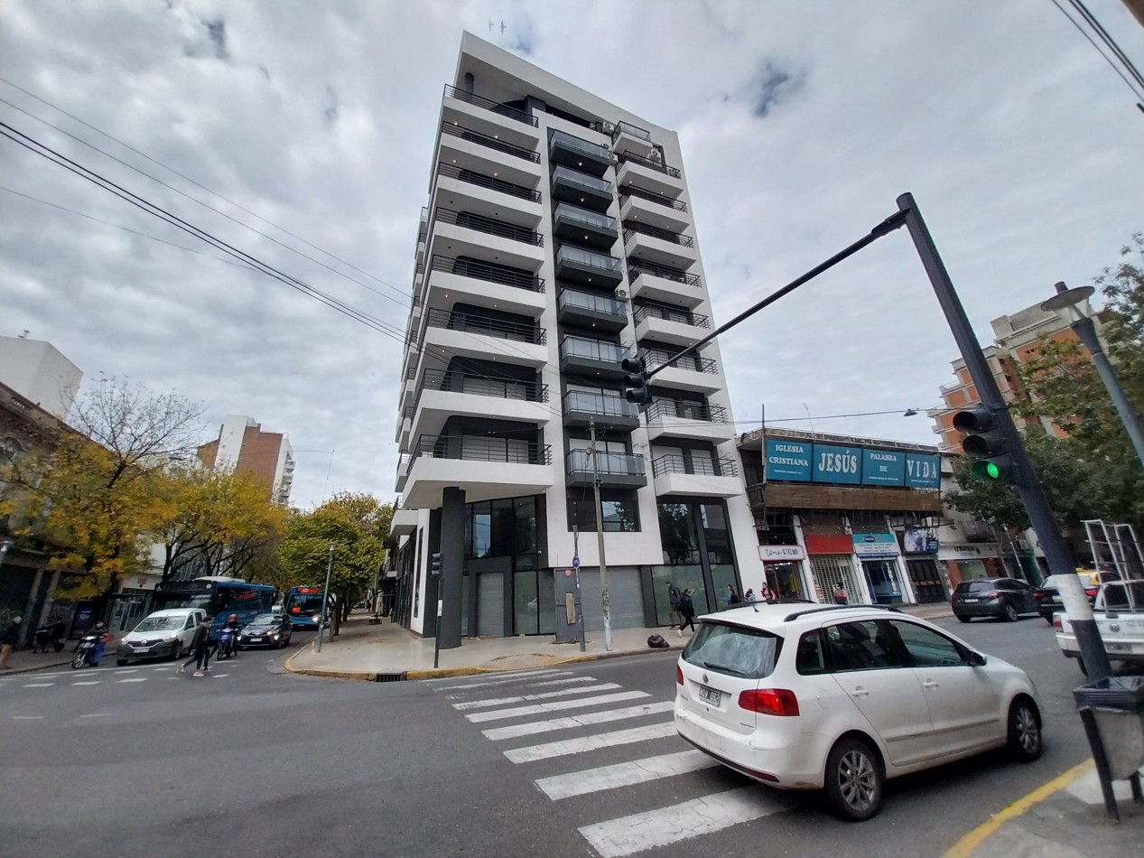 VENTA MONOAMBIENTE  ESTRENAR AL FRENTE CON BALCON URQUIZA Y CAFFERATA