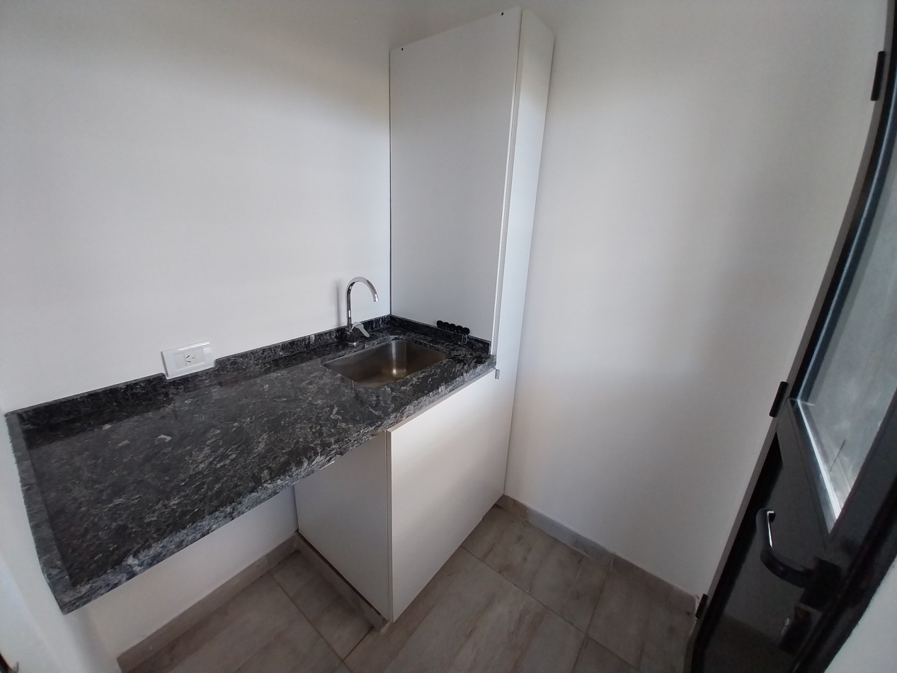 ALQUILER PERMANENTE CASA TRES DORMITORIOS CON PILETA DON MATEO ETAPA 1