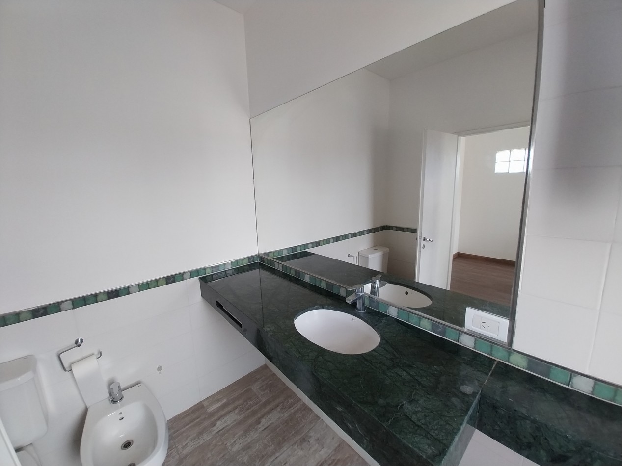 ALQUILER PERMANENTE CASA TRES DORMITORIOS CON PILETA DON MATEO ETAPA 1