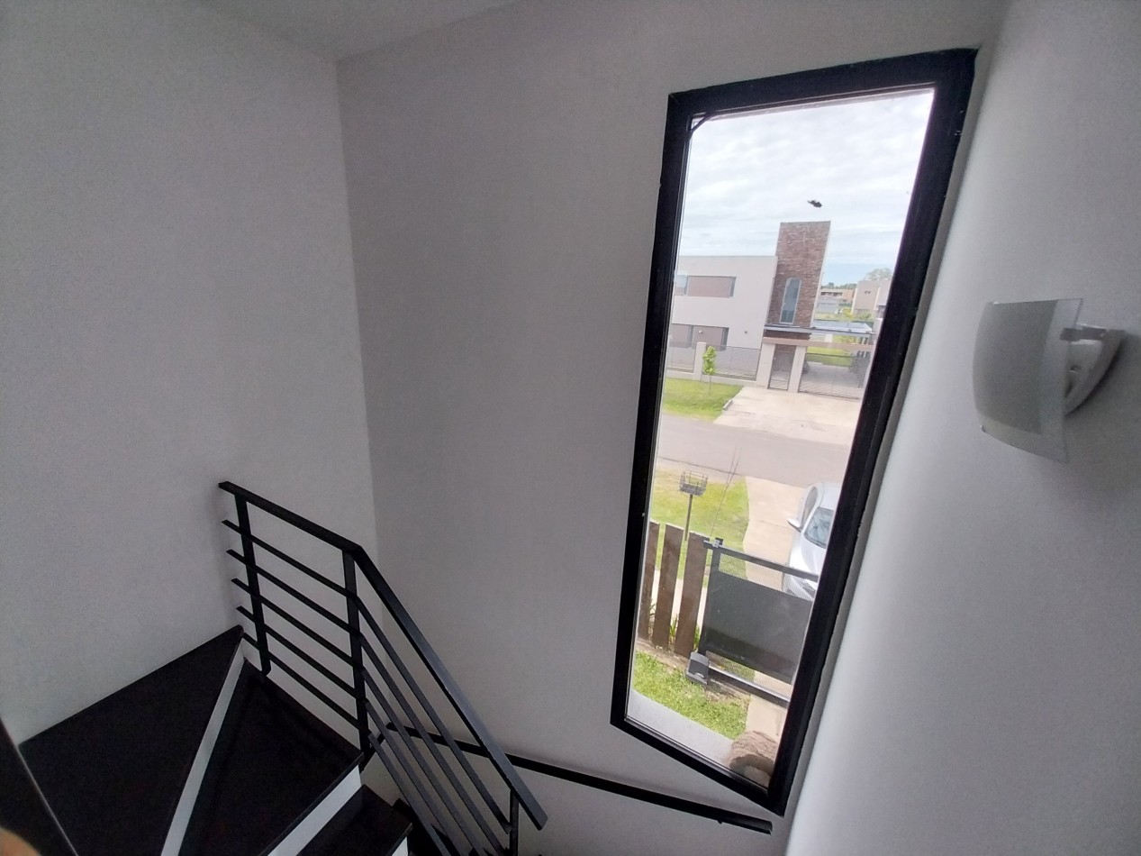 ALQUILER PERMANENTE CASA TRES DORMITORIOS CON PILETA DON MATEO ETAPA 1