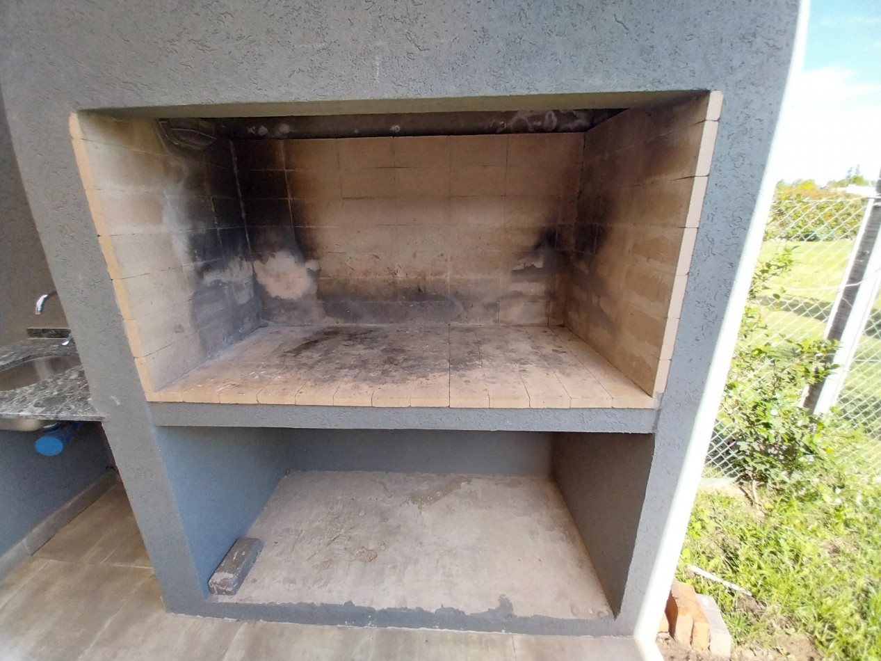 ALQUILER PERMANENTE CASA TRES DORMITORIOS CON PILETA DON MATEO ETAPA 1