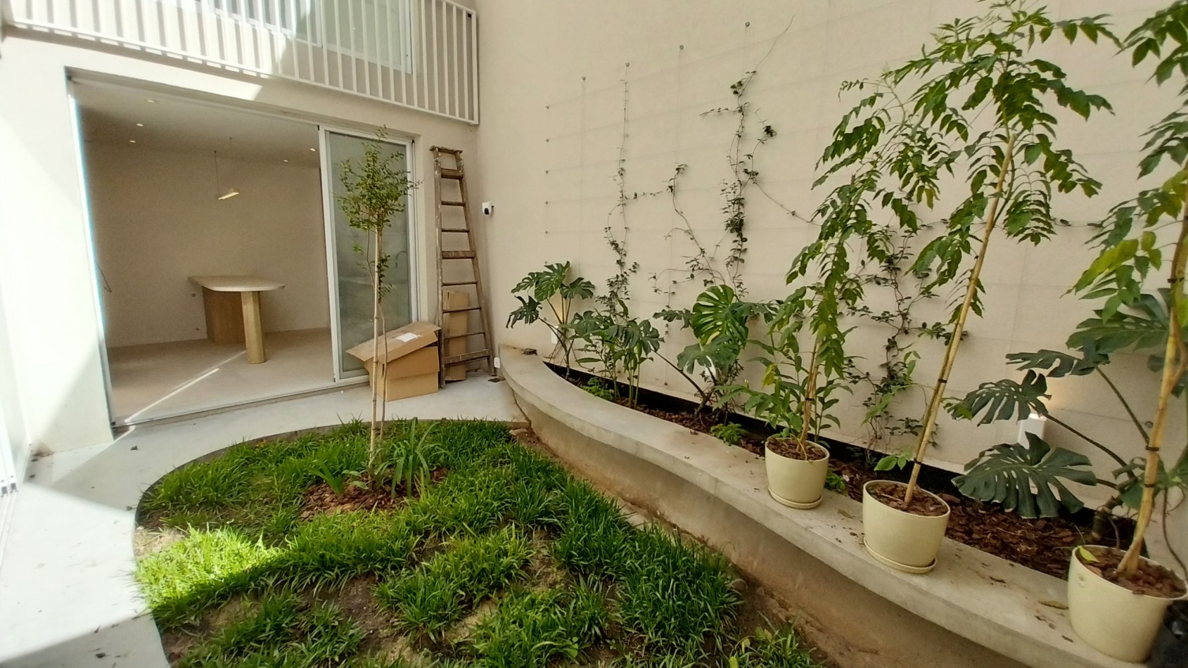 VENTA CASA TRES DORMITORIOS PASILLO BALCARCE Y 9 DE JULIO ESTRENAR