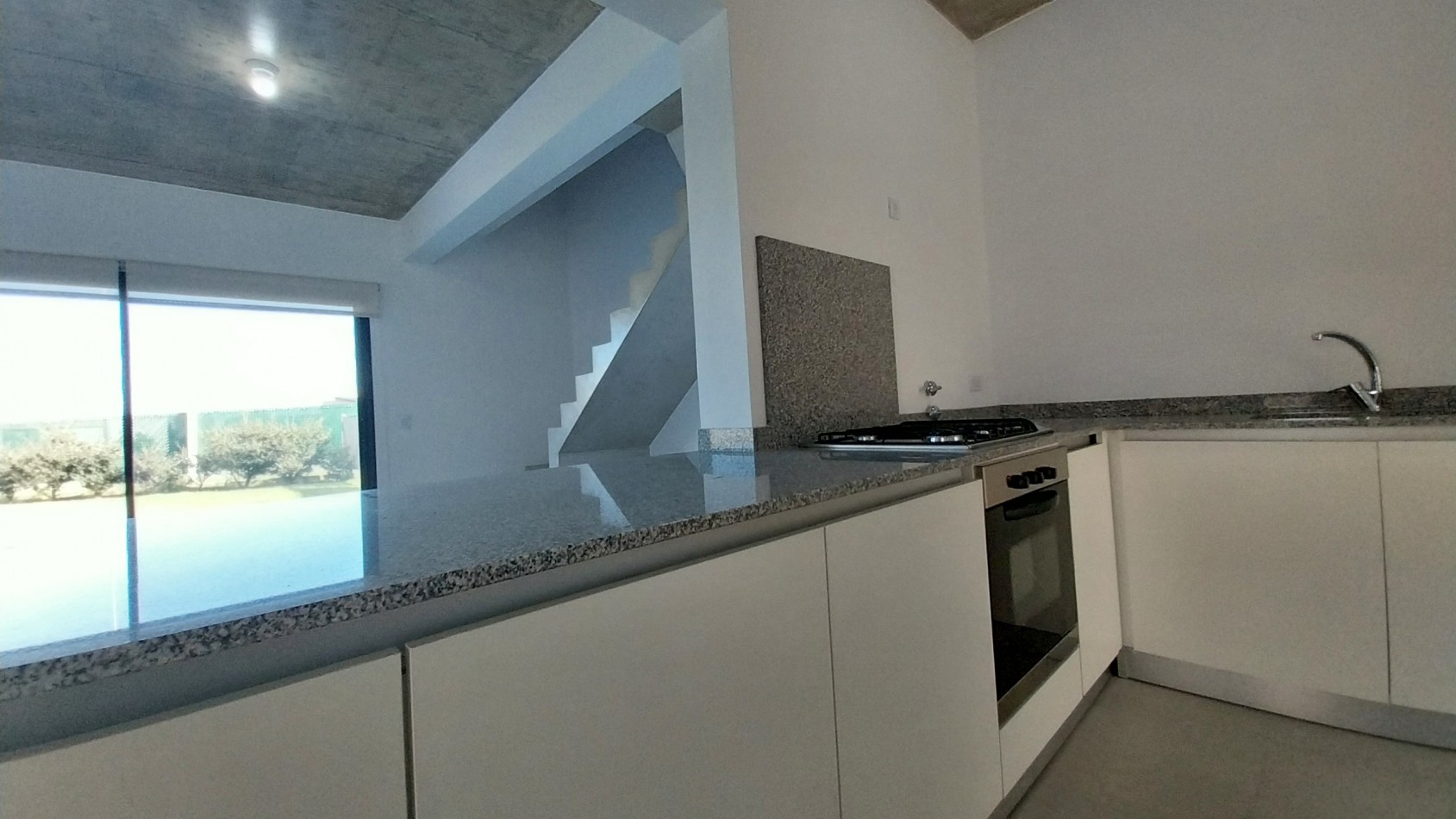 ALQUILER PERMANENTE CASA DOS DORMITORIOS CONDOMINIOS DON MATEO BARRIO PRIVADO FUNES