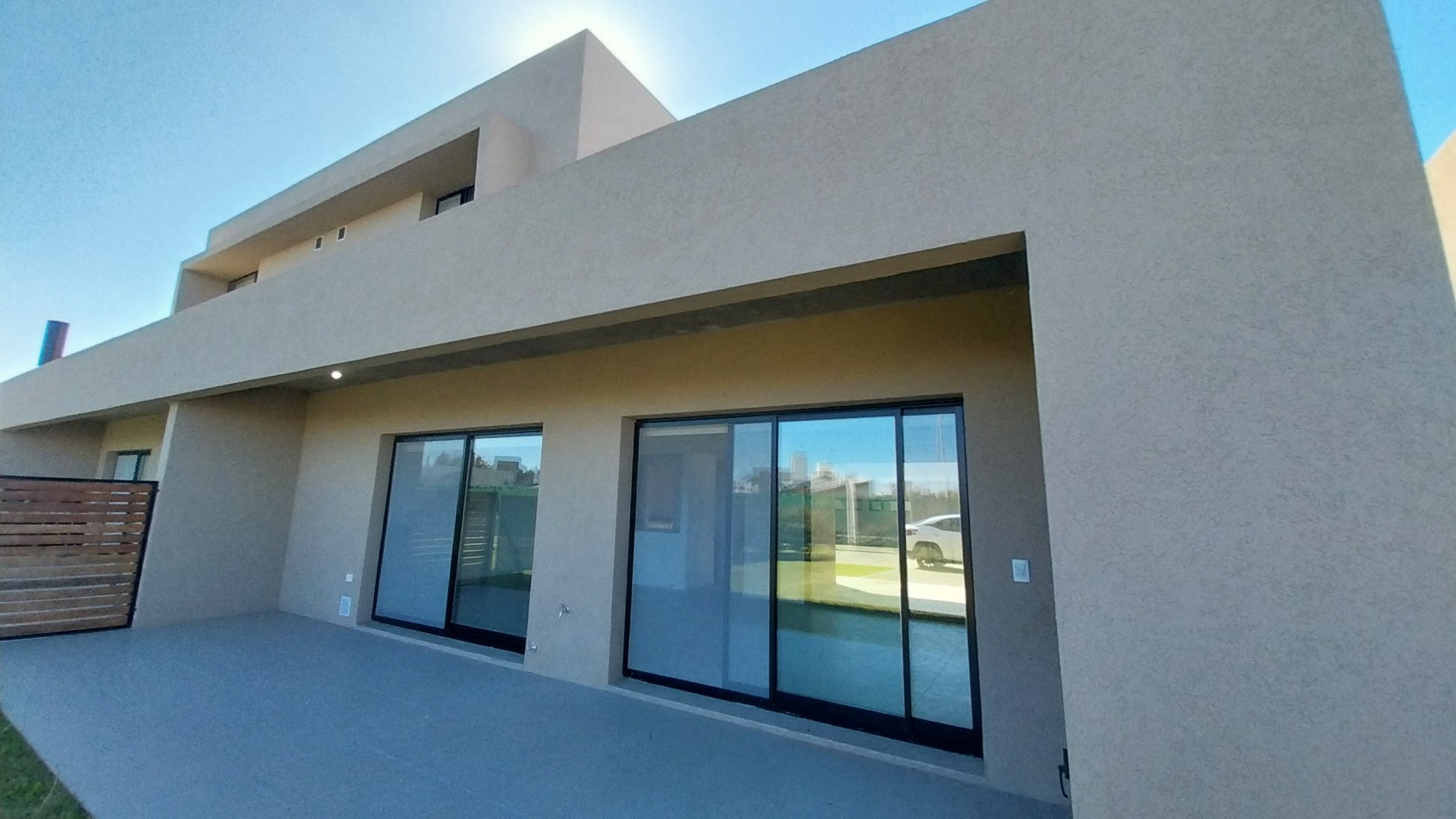 ALQUILER PERMANENTE CASA DOS DORMITORIOS CONDOMINIOS DON MATEO BARRIO PRIVADO FUNES