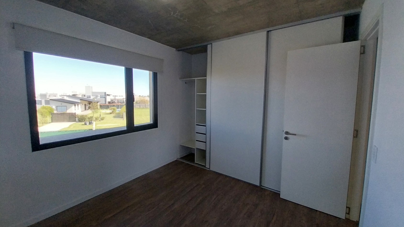 ALQUILER PERMANENTE CASA DOS DORMITORIOS CONDOMINIOS DON MATEO BARRIO PRIVADO FUNES