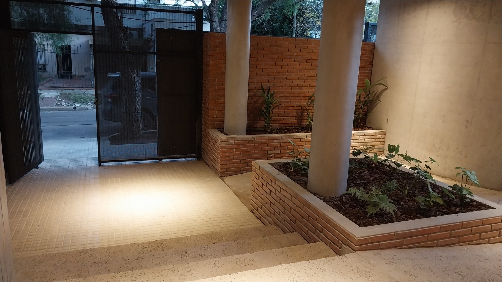 ALBERDI... VENTA DEPARTAMENTO DOS DORMITORIOS FRENTE ARTIGAS 200..A METROS DE PORTAL SHOPPING