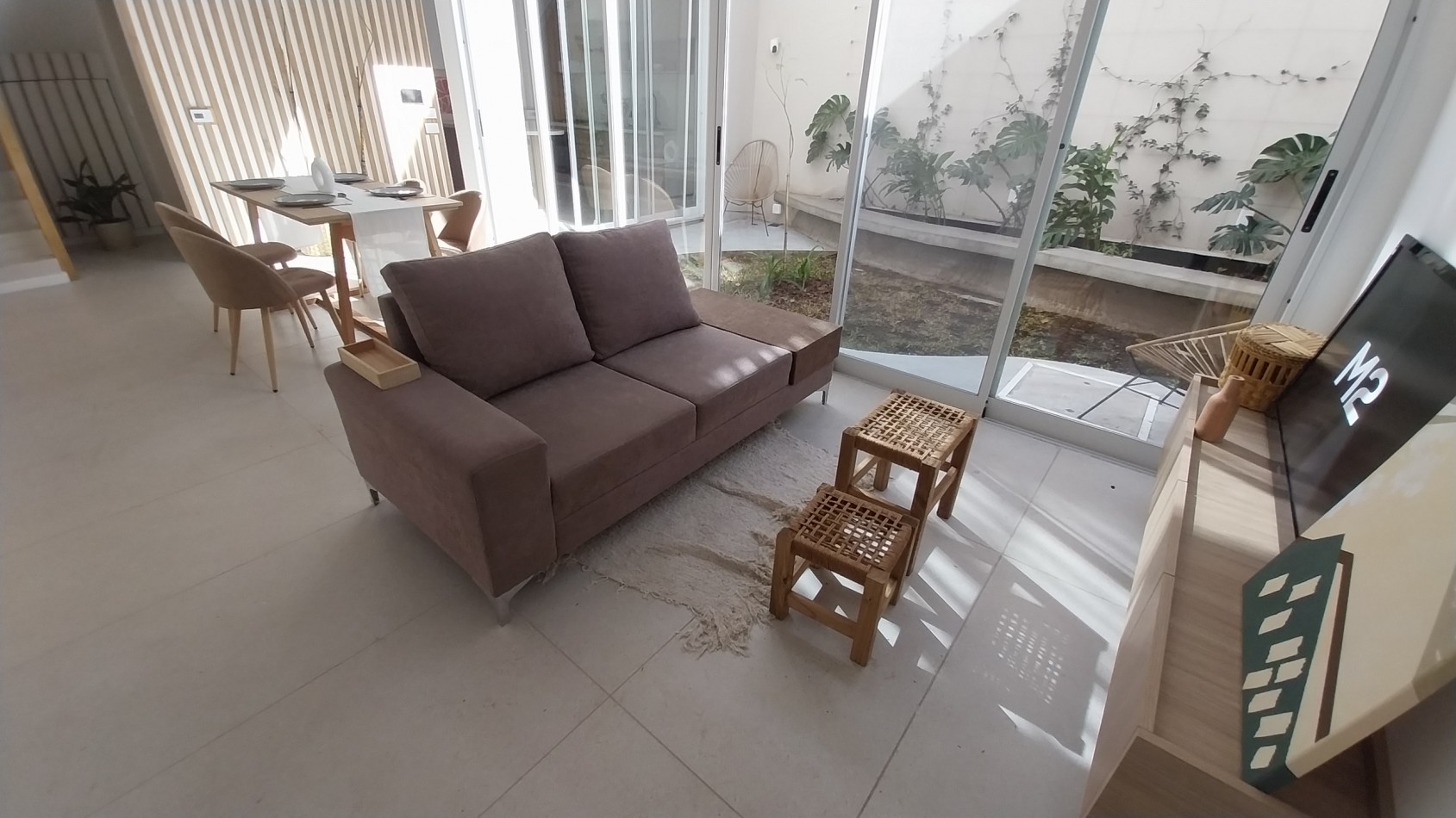  A METROS DE TRIBUNALES!!!! VENTA CASA TRES DORMITORIOS PASILLO BALCARCE Y ZEBALLOS ESTRENAR