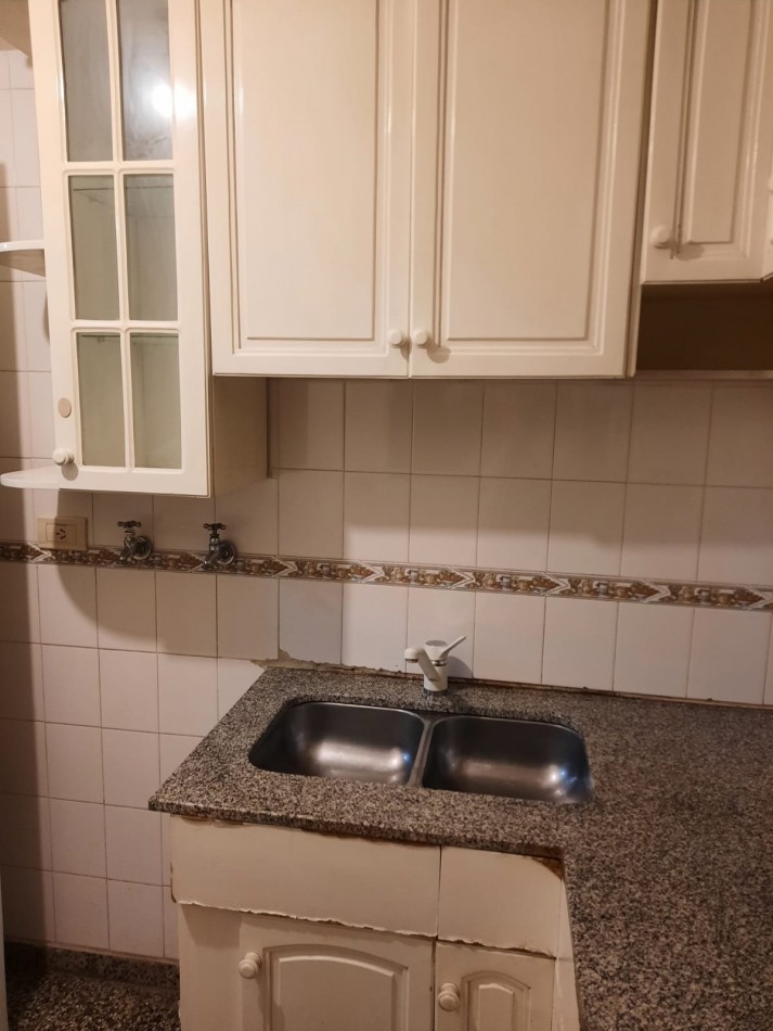OPORTUNIDAD IMPERDIBLE! VENTA DEPARTAMENTO UN DORMITORIO RIOJA 2500