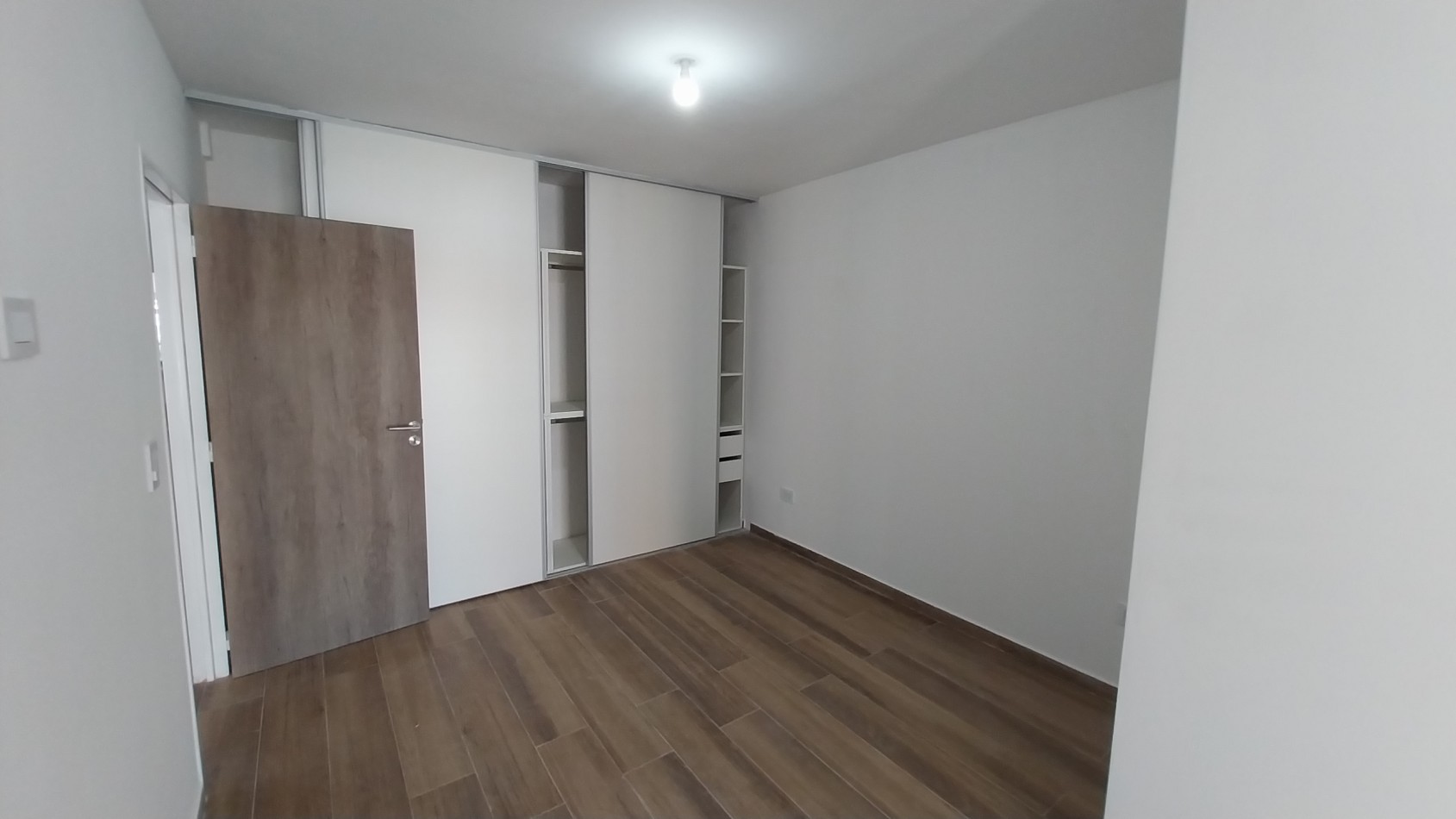 PICHINCHA! VENTA IMPORTANTE DEPARTAMENTO DOS DORMITORIOS CORDOBA Y SUIPACHA ESTRENAR