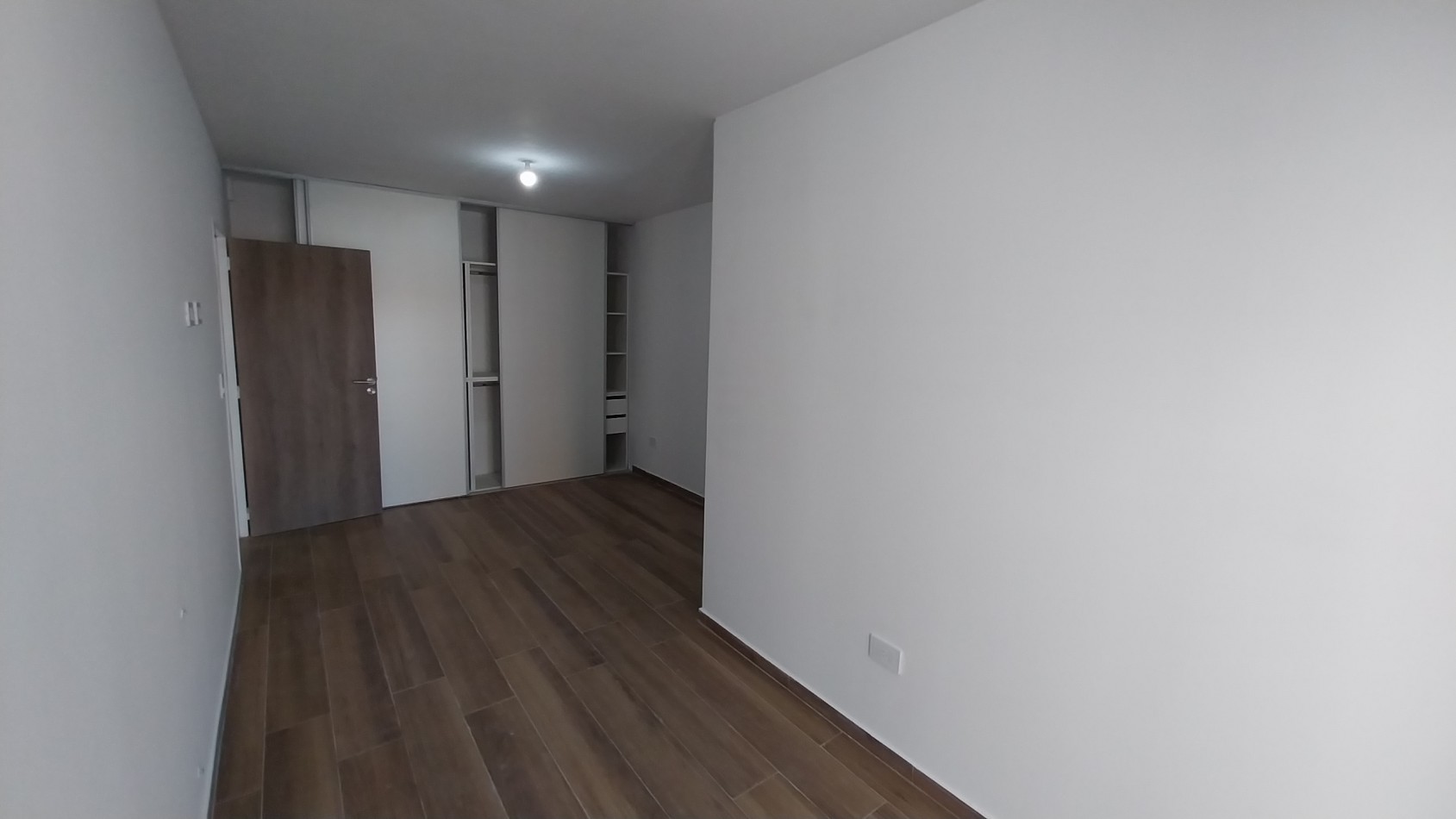 PICHINCHA! VENTA IMPORTANTE DEPARTAMENTO DOS DORMITORIOS CORDOBA Y SUIPACHA ESTRENAR