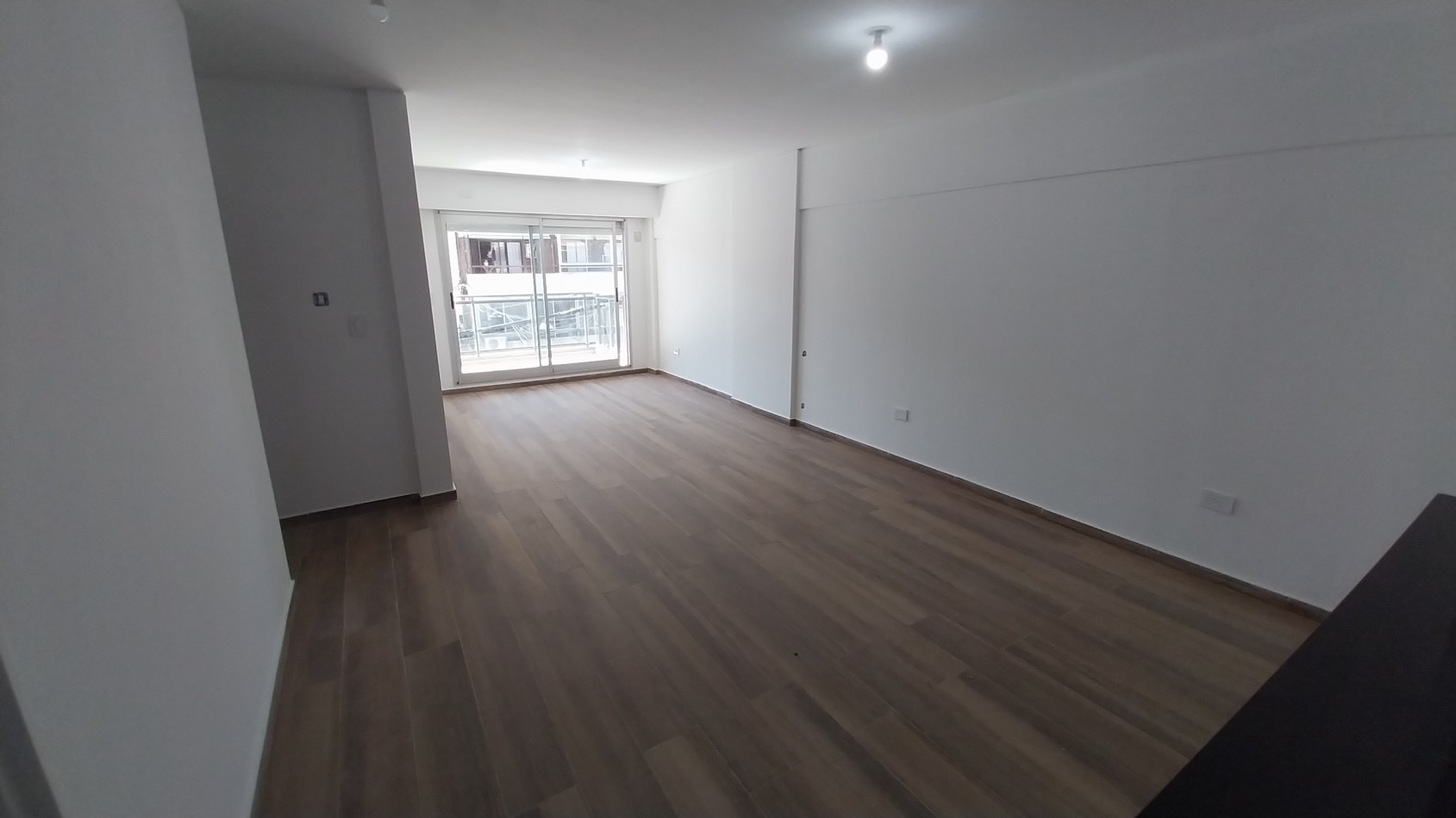 PICHINCHA VENTA DEPARTAMENTO DOS DORMITORIOS CORDOBA Y SUIPACHA FRENTE