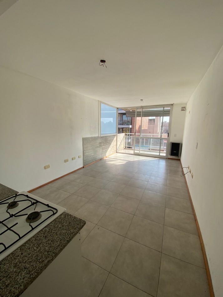 LOURDES VENTA MONOAMBIENTE PUEYRREDON Y 9 DE JULIO