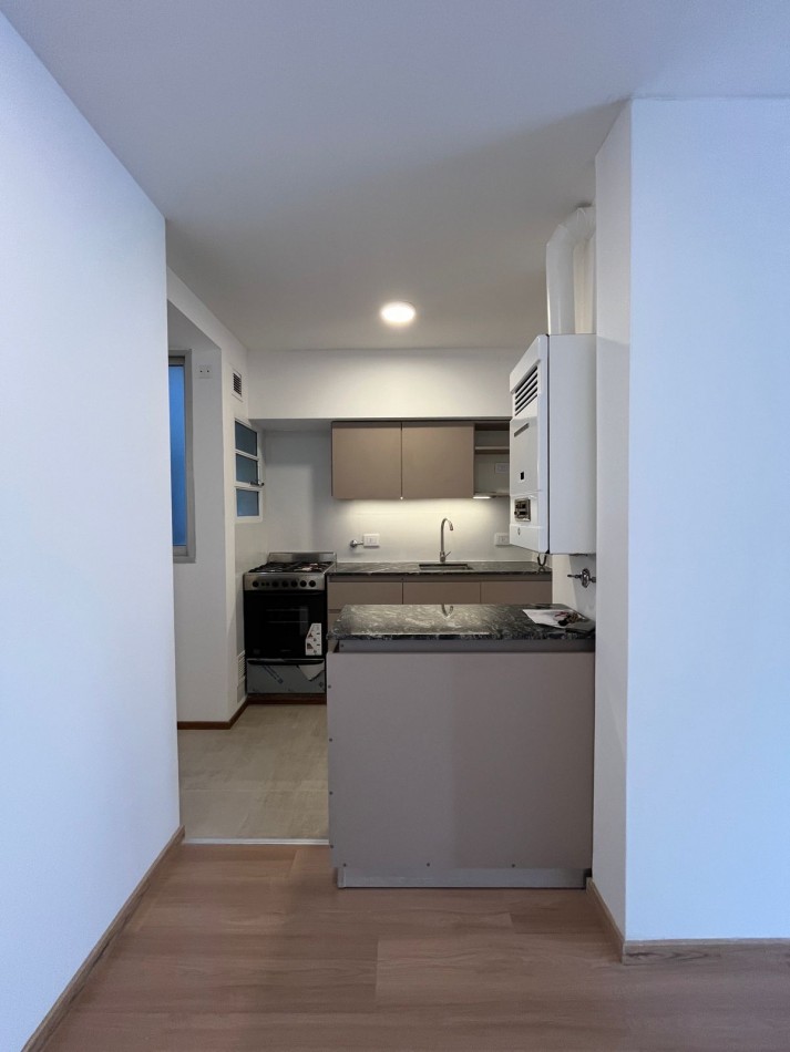 ENTRE RIOS Y CATAMARCA VENTA DEPARTAMENTO TRES DORMITORIOS