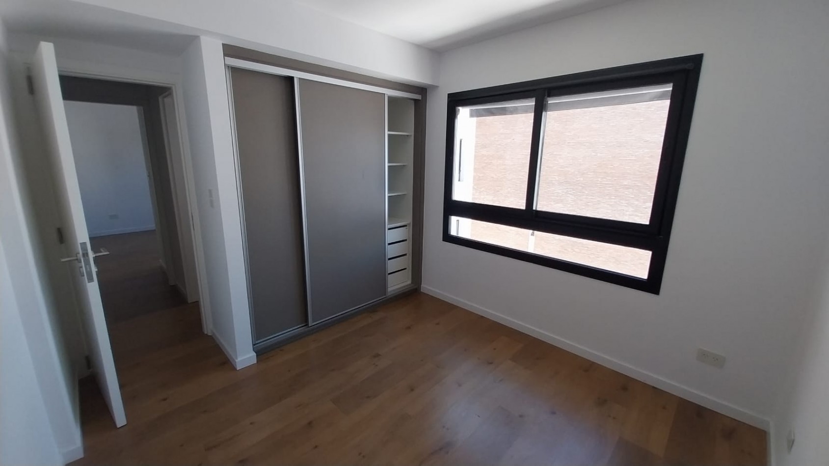 Venta Departamento Dos Dormitorios  Dorrego y Zeballos, Tribunales