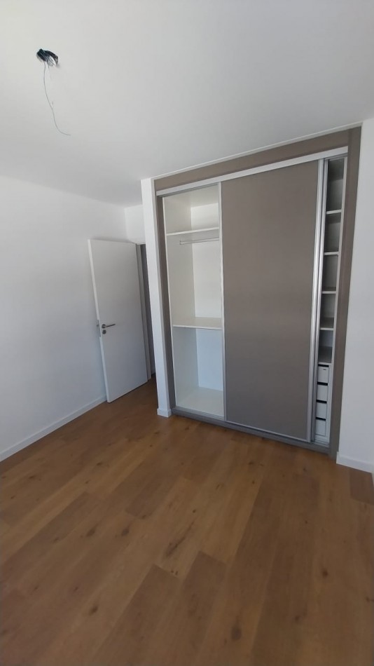 VENTILACION CRUZADA , ZONA TRUNALES. VENTA DEPARTAMENTO UN DORMITORIO ESTRENAR ZEBALLOS Y DORREGO