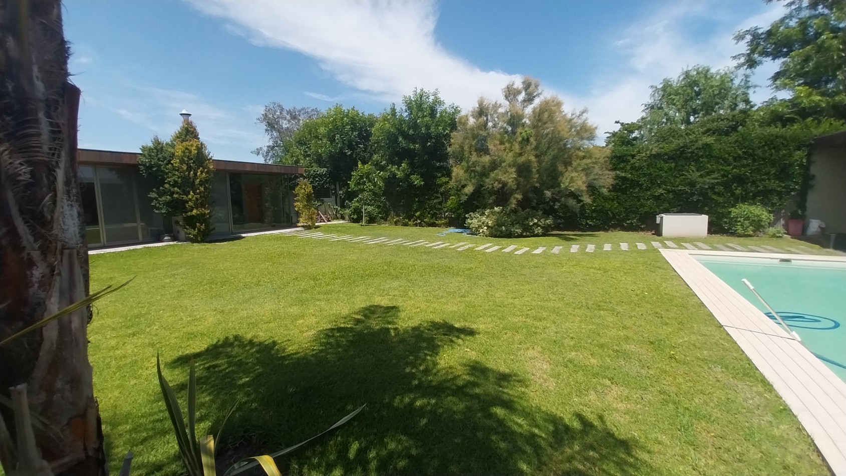 VENTA IMPORTANTE  CASA 4 DORMITORIOS EN ALDEA FISHERTON 