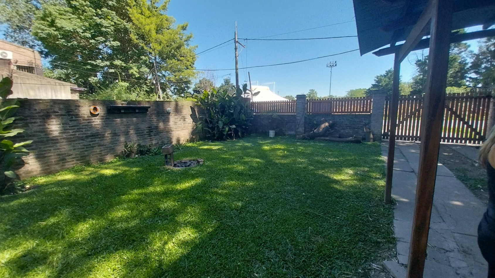 FISHERTON VENTA CASA TRES DORMITORIOS ALIPPI 8800