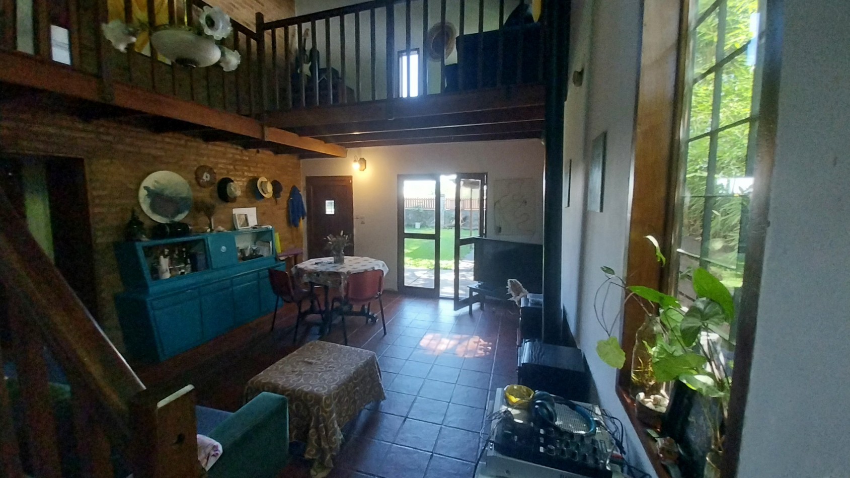 FISHERTON VENTA CASA TRES DORMITORIOS ALIPPI 8800