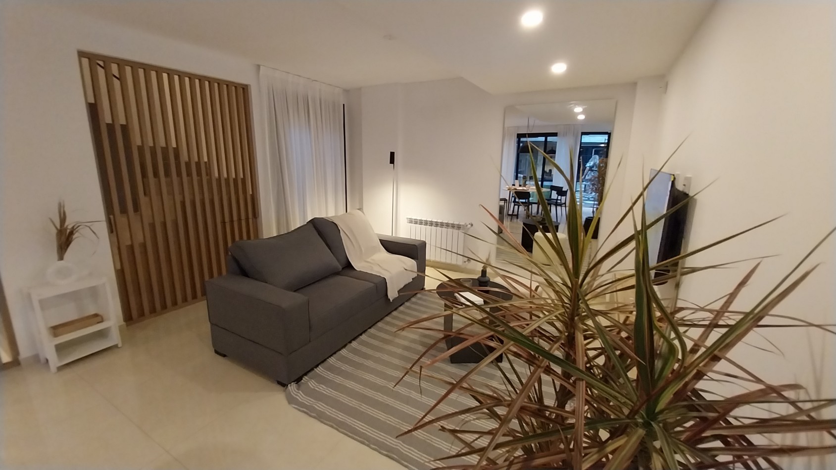 FISHERTON ESTRENAR VENTA CASA CUATRO DORMITORIOS CON PILETA Y PARRILLERO AMENITIES