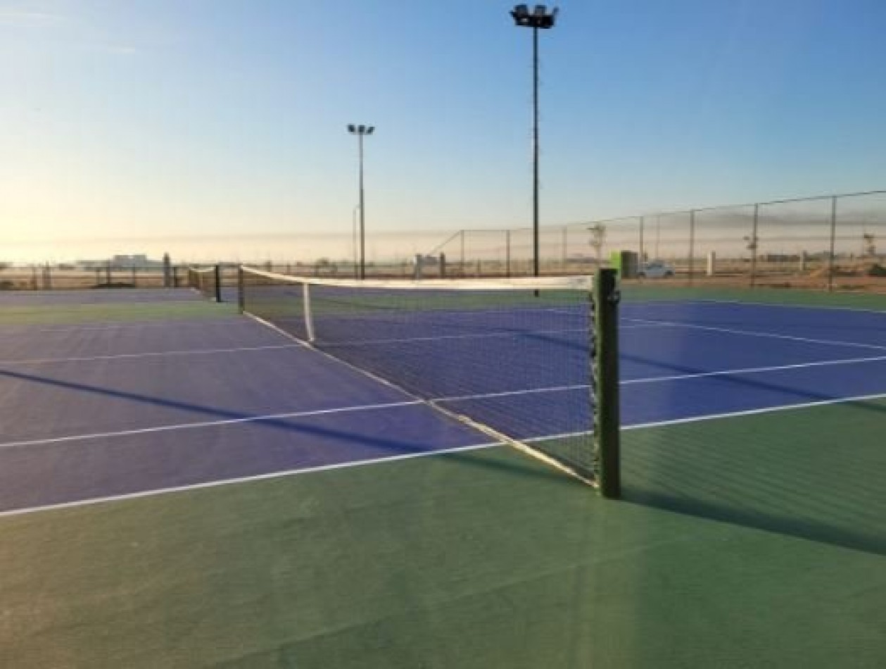 FUNES VENTA  TERRENO AGUADAS LAKE !