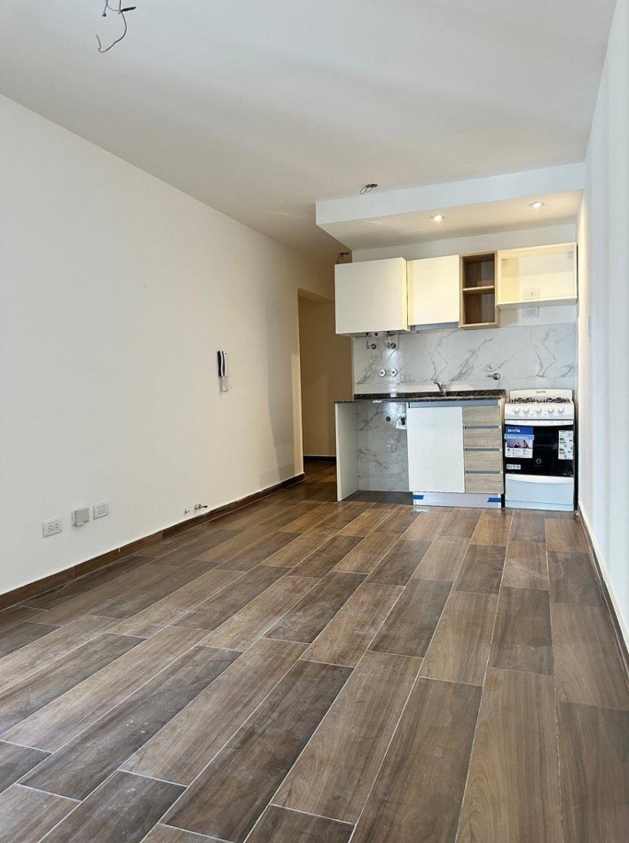 BARRIO MARTIN VENTA DEPARTAMENTO UN DORMITORIO CONTRAFRENTE PISO 3  JUAN MANUEL DE ROSAS Y MENDOZA ESTRENAR