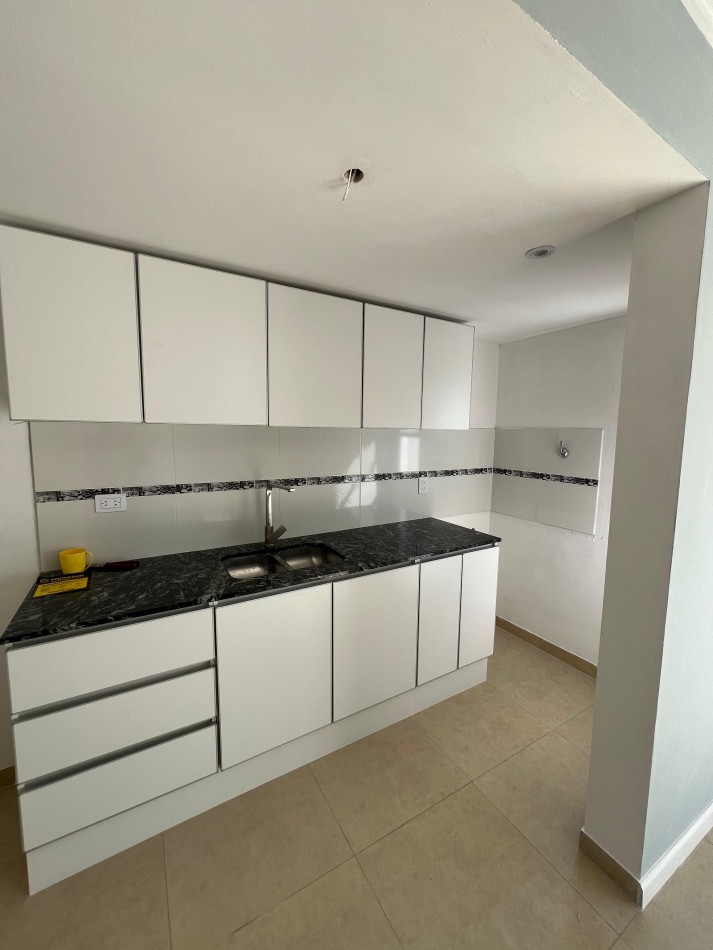 VENTA CASA TRES DORMITMORIOS FISHERTON 