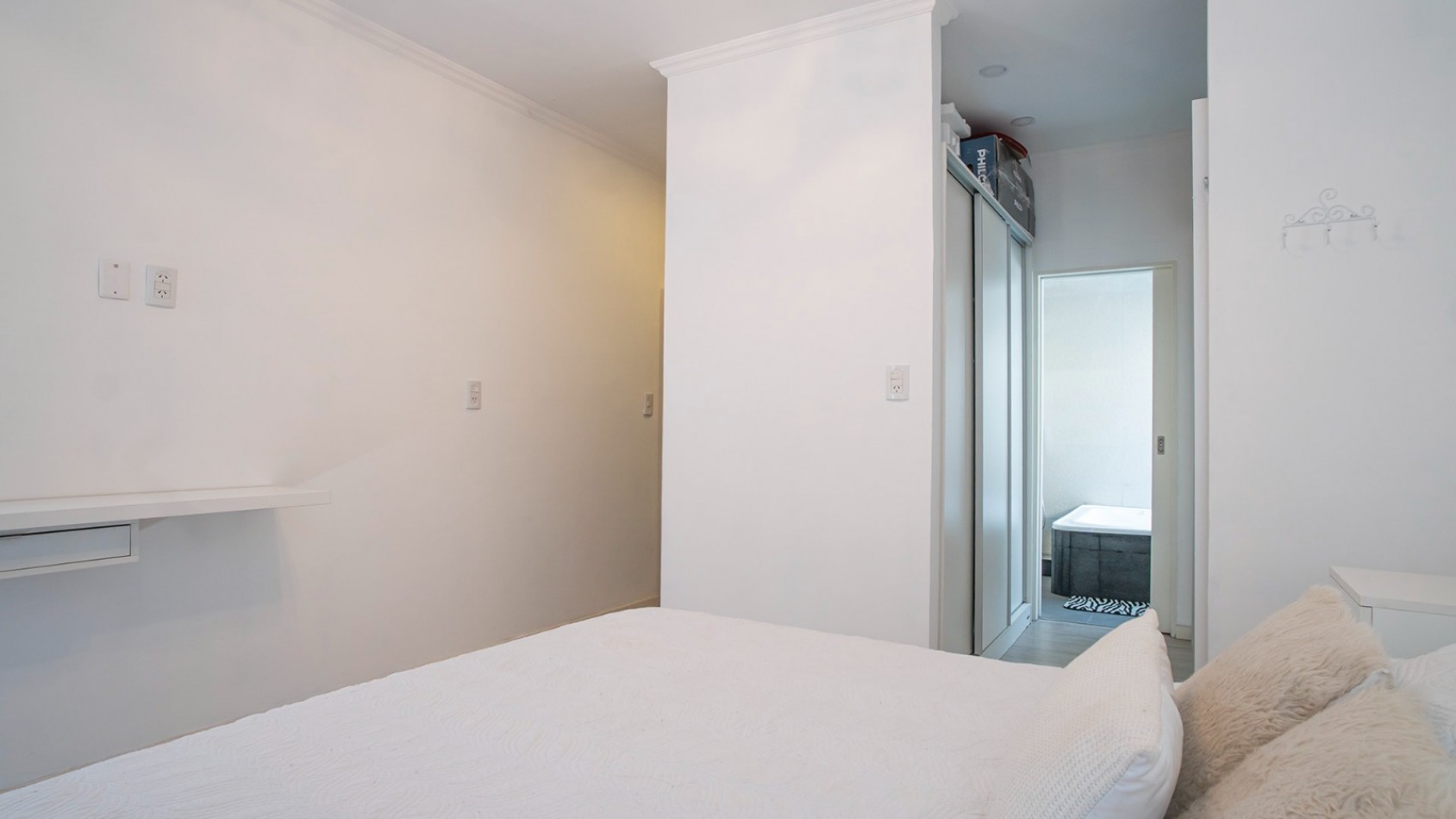 FUNES CITY VENTA CASA DOS DORMITORIOS  FLORENCIO VARELA AL 600