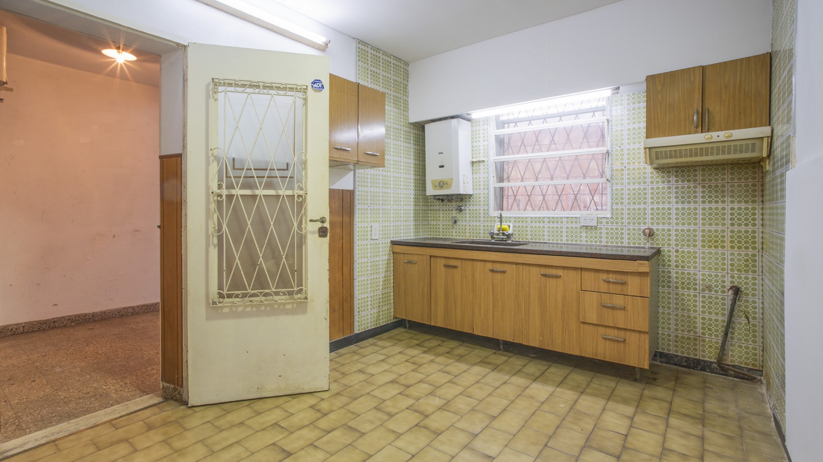 ZONA SUR  VENTA CASA DOS DORMITORIOS  GABOTO 1200