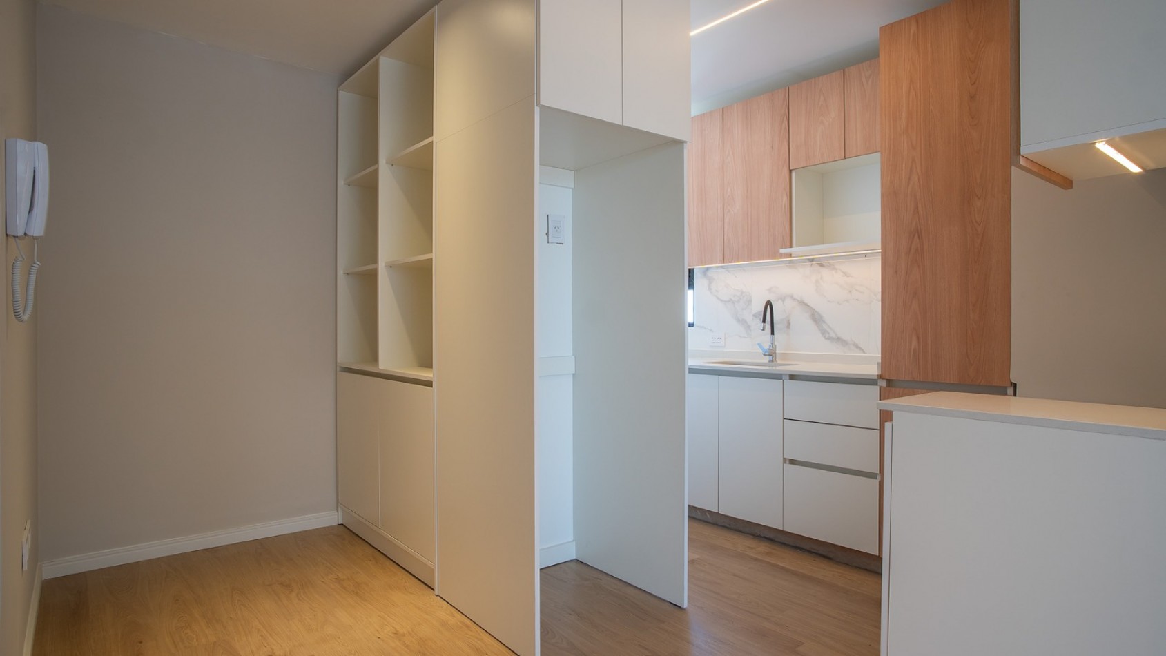 ZONA CENTRO RIO  VENTA DEPARTAMENTO TRES DORMITORIOS FRENTE  EN ITALIA AL 600