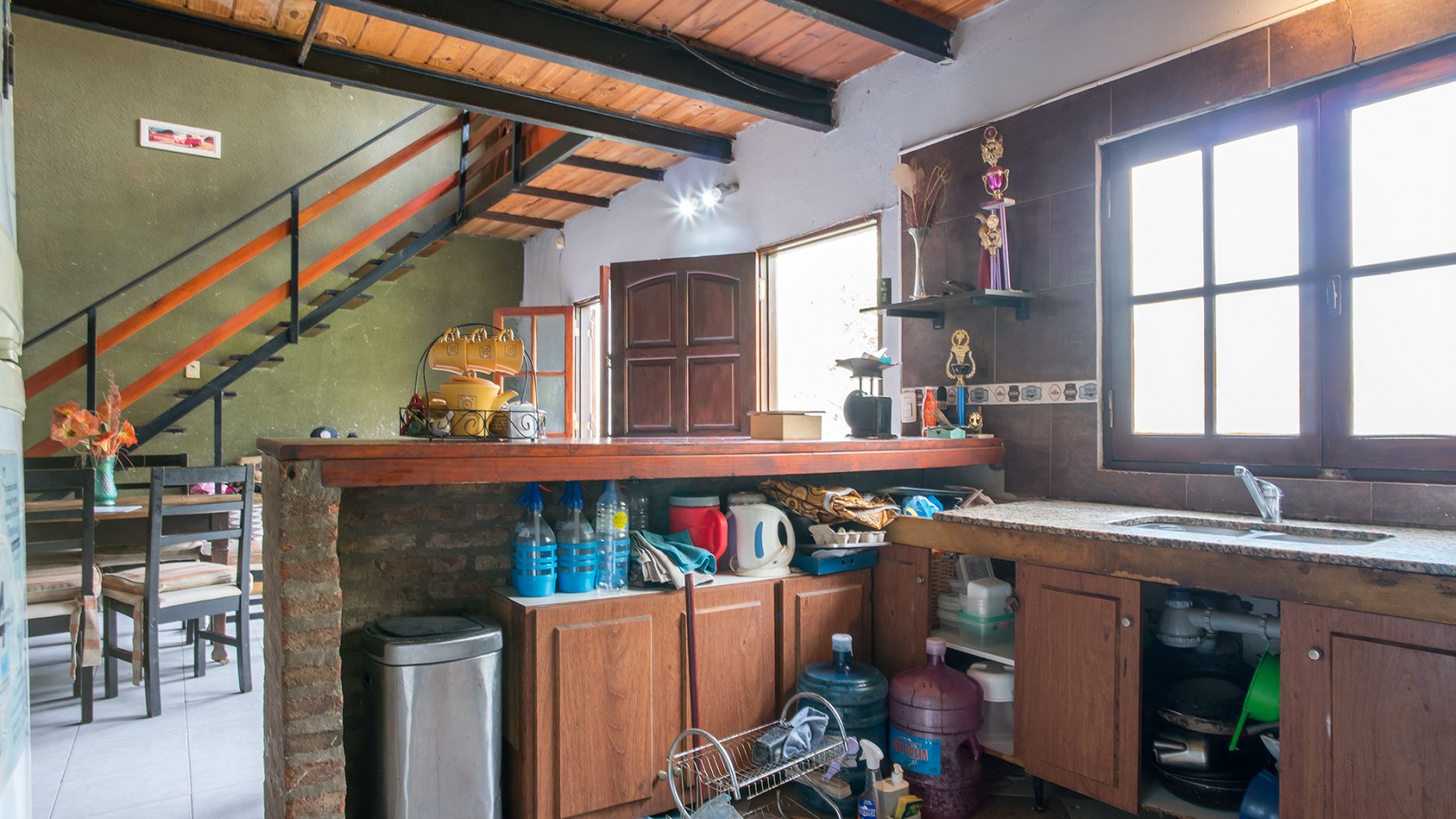 FUNES VENTA CASA TRES DORMITORIOS CIMARRON 2500