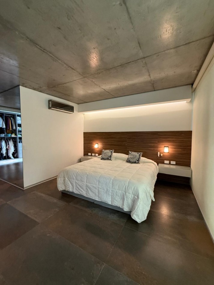 KENTUCKY CLUB DE CAMPO VENTA CASA CUATRO DORMITORIOS