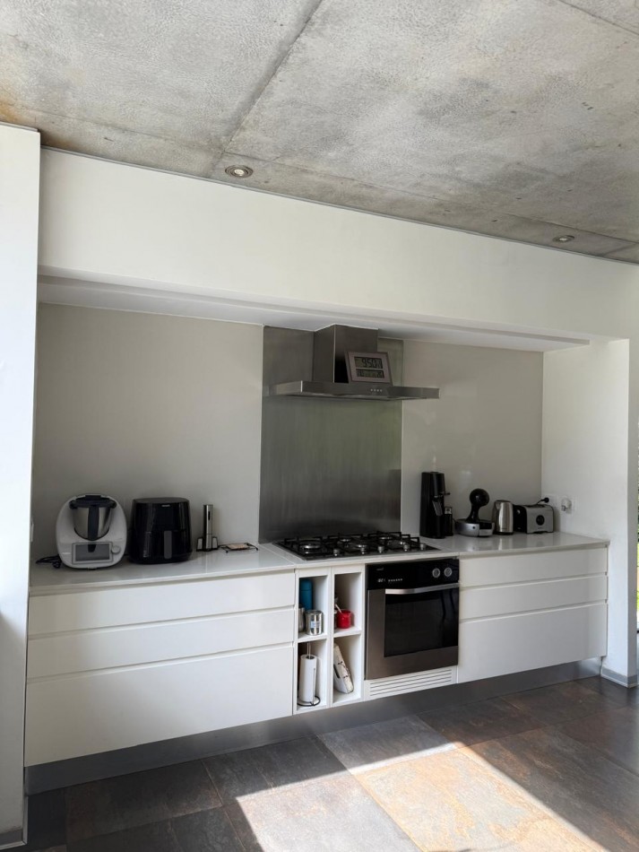 KENTUCKY CLUB DE CAMPO VENTA CASA CUATRO DORMITORIOS