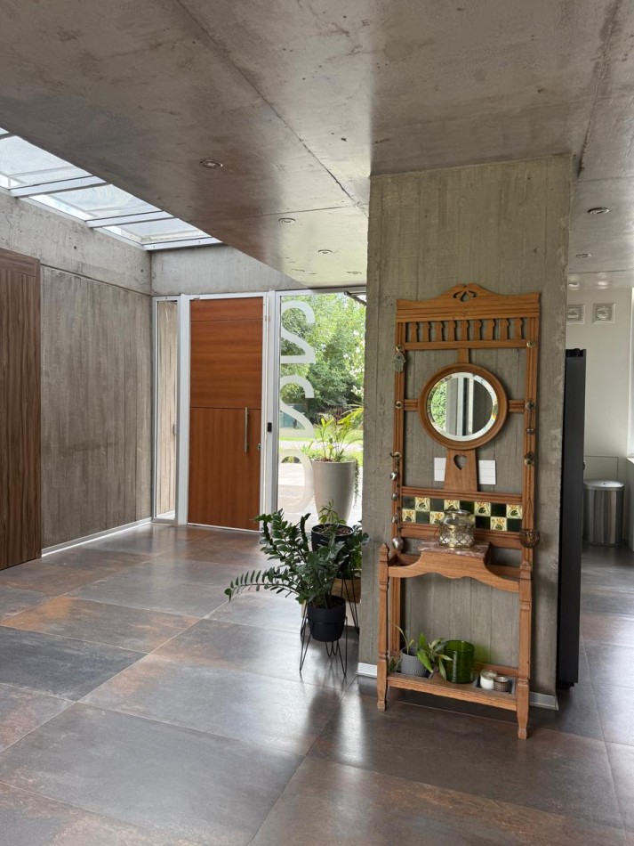 KENTUCKY CLUB DE CAMPO VENTA CASA CUATRO DORMITORIOS