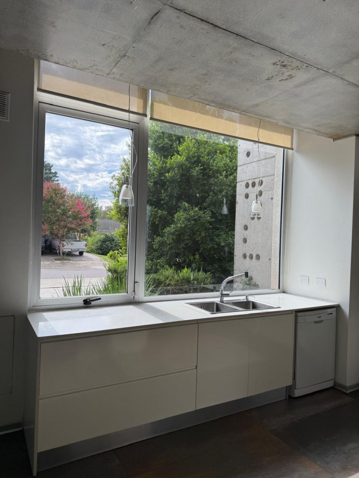 KENTUCKY CLUB DE CAMPO VENTA CASA CUATRO DORMITORIOS