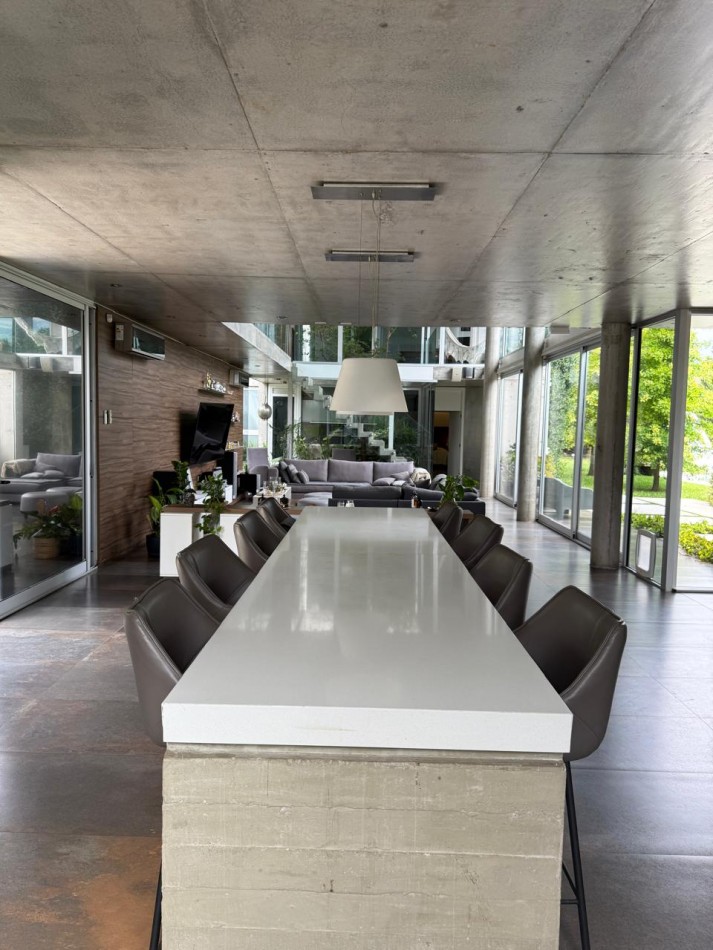 KENTUCKY CLUB DE CAMPO VENTA CASA CUATRO DORMITORIOS