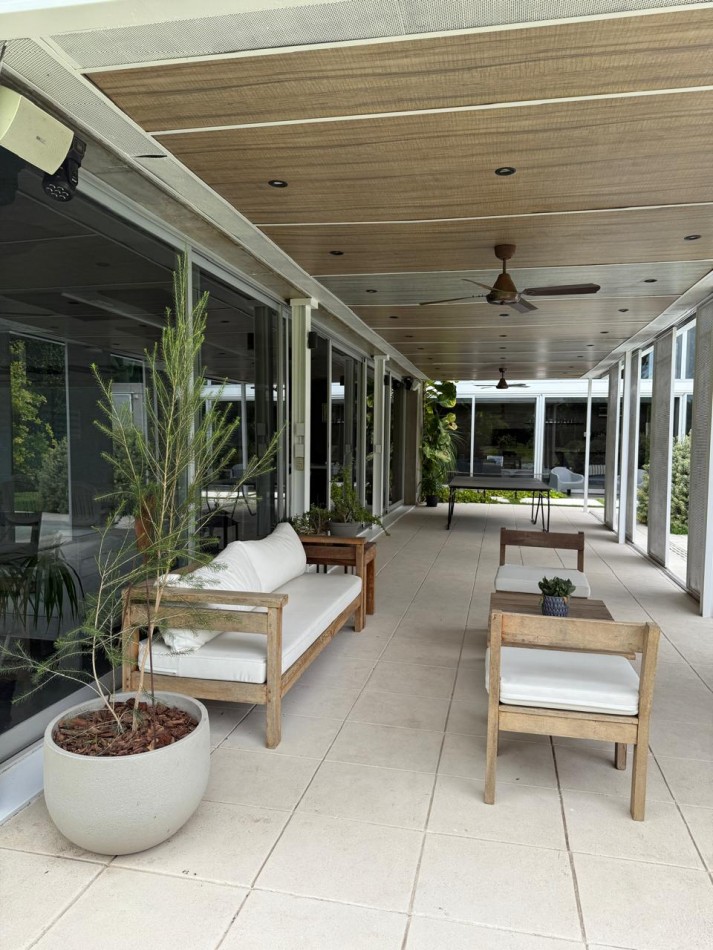 KENTUCKY CLUB DE CAMPO VENTA CASA CUATRO DORMITORIOS