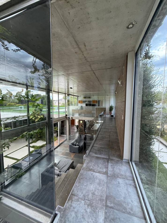 KENTUCKY CLUB DE CAMPO VENTA CASA CUATRO DORMITORIOS