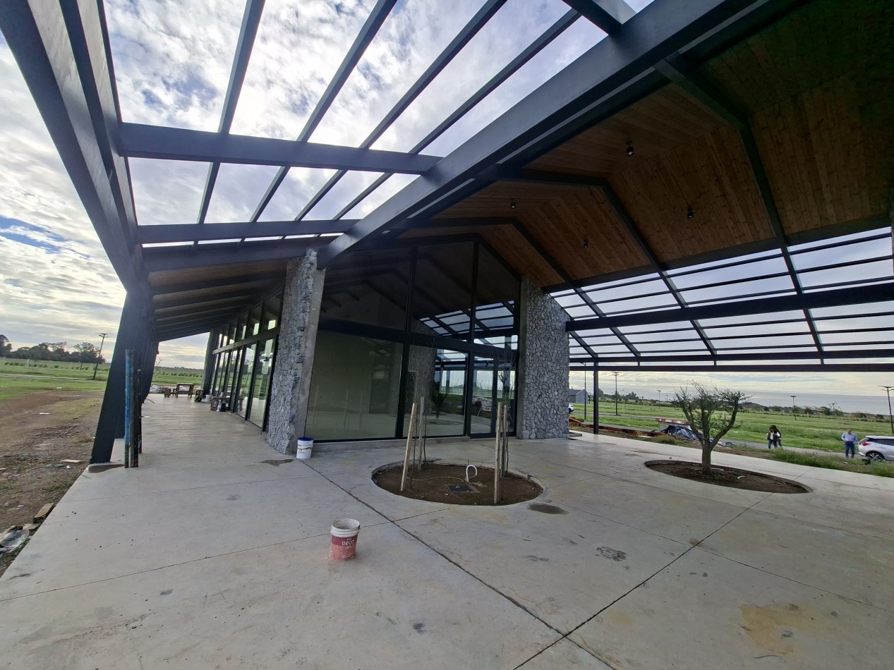 VENTA TERRENO LA FINCA 2  BARRIO PRIVADO FUNES LOTE 241 FUNES FINANCIAMOS !! ENTREGA JULIO 2026