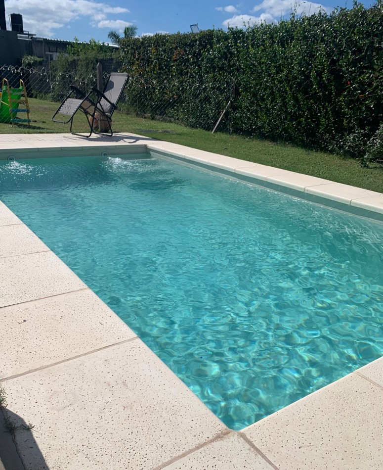 ALQUILER PERMANENTE CASA TRES DORMITORIOS CON PILETA DON MATEO ETAPA 1