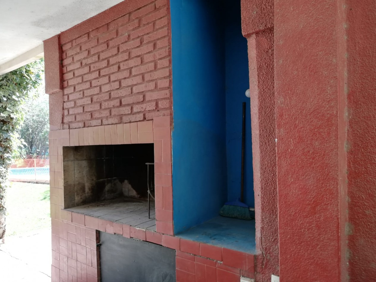 ROLDAN VENTA CASA DOS DORMITORIOS PILETA CERQUITA DE FUNES!!!