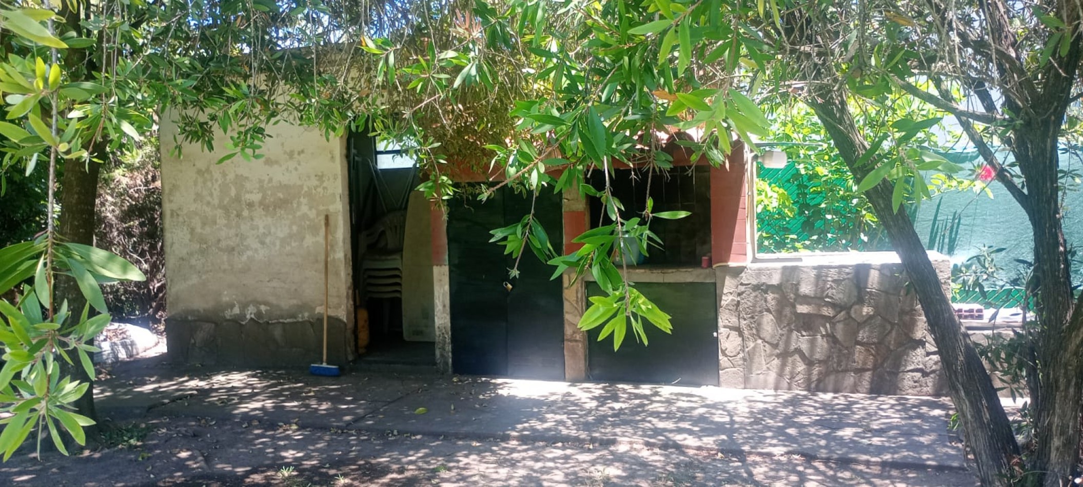 ROLDAN VENTA CASA DOS DORMITORIOS PILETA CERQUITA DE FUNES!!!