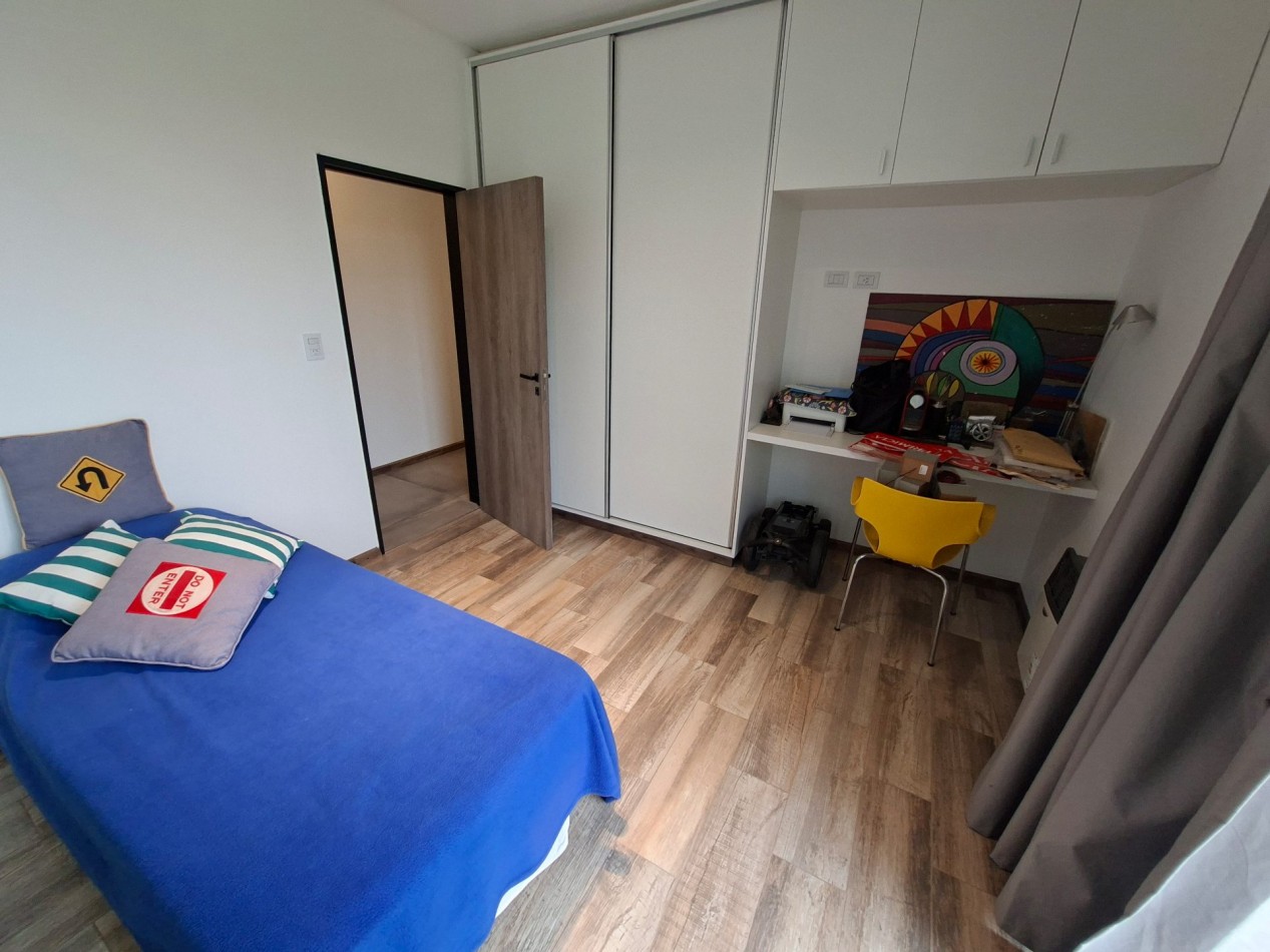 ALQUILER PERMANENTE CASA DOS DORMITORIOS Y PILETA EN BARRIO LA CARDERA FUNES