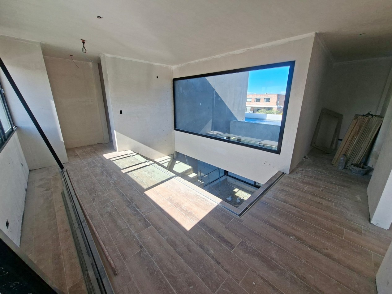 VIDA BARRIO PRIVADO VENTA CASA TRES DORMITORIOS Y ESCRITORIO A ESTRENAR ENTREGA AGOSTO 2026
