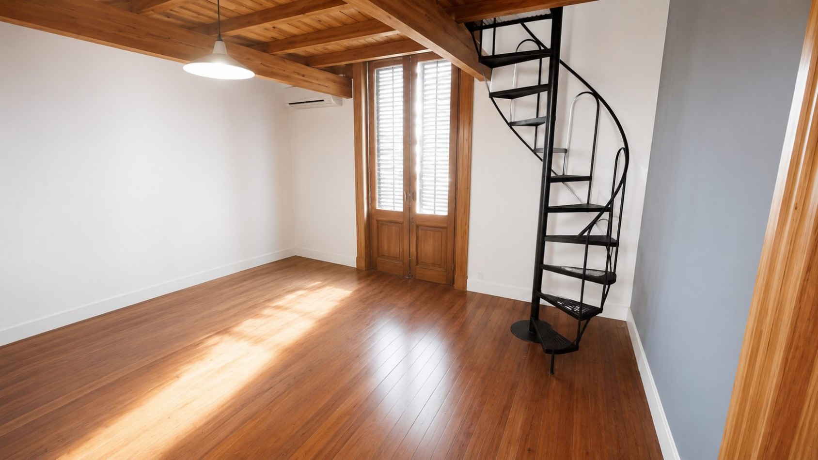 ZONA RIO VENTA CASA DE PASILLO 5  DORMITORIOS SARGENTO CABRAL  Y AVENIDA BELGRANO