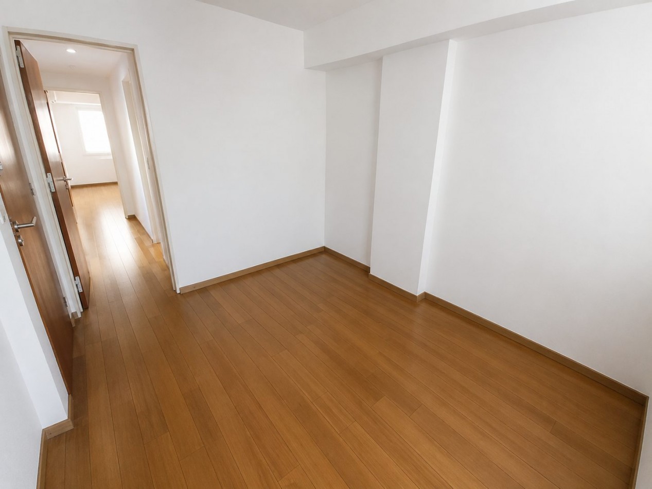 BARRIO MARTIN VENTA DEPARTAMENTO DOS DORMITORIOS/COCHERA  ALEM Y SAN JUAN IMPECABE