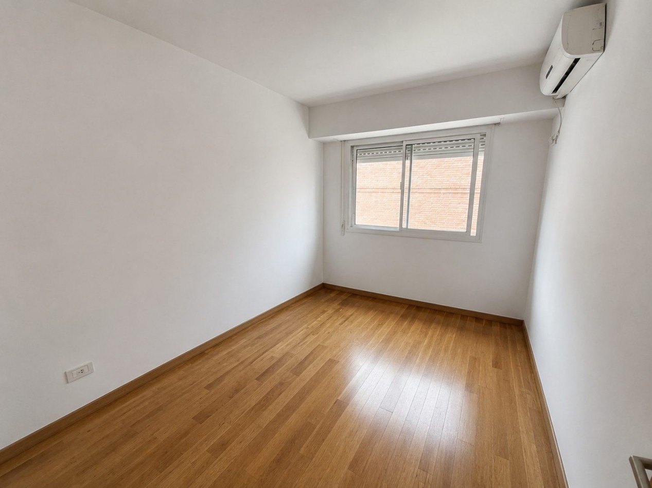 BARRIO MARTIN VENTA DEPARTAMENTO DOS DORMITORIOS/COCHERA  ALEM Y SAN JUAN IMPECABE