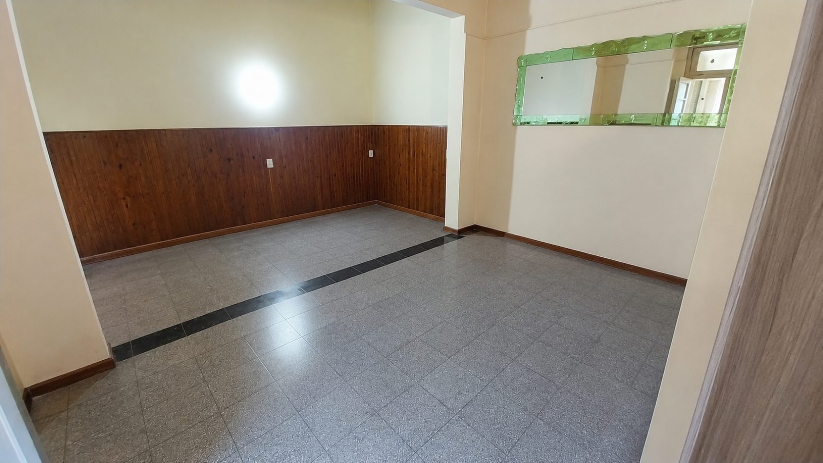 ABASTO/ SEXTA VENTA CASA DOS/TRES DORMITORIOS 1 DE MAYO Y 27 DE FEBRERO